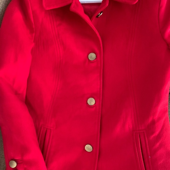 Beautiful Red coat Size S - Picture 3 of 6